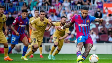 Видеообзор матча Барселона – Леванте – 3:0: дебютный гол за каталонцев Де Йонга и голевое возвращение Фати