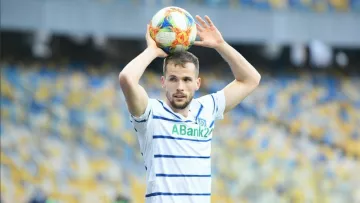 Возвращение в Киев под вопросом: защитник Динамо может стать одноклубником Коваленко