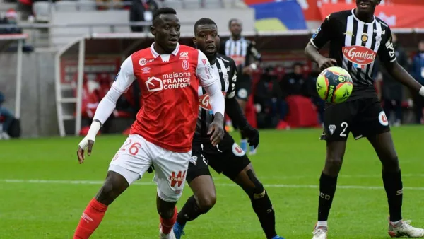 Днепр-1 ведет переговоры с клубом французской Лиги 1 о трансфере опорного полузащитника