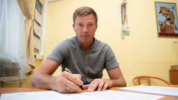 Максимов официально возглавил Днепр-1: известен срок контракта