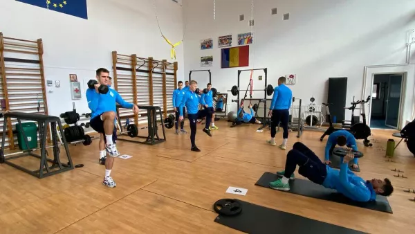 Динамо показало фото первой тренировки команды после выезда из Украины