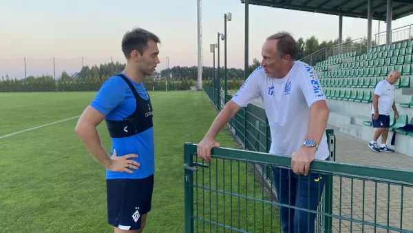 Беседа с Луческу – в качестве подарка на юбилей: главный тренер сборной Украины посетил тренировку Динамо 