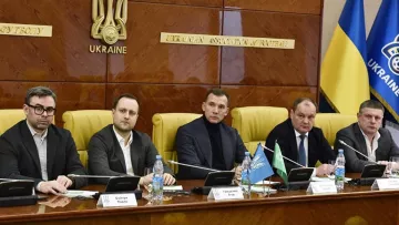 Шевченко провел встречу с руководителями клубов ПФЛ: известно, какие вопросы обсудил президент УАФ