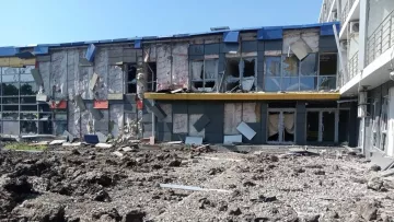 «Враг нанес большой урон»: мэр Харькова Терехова рассказал о состоянии футбольных полей базы Металлиста