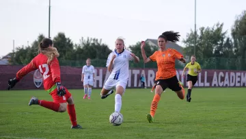 С пента-триком: женская команда Шахтера уничтожила Черноморец со счетом 13:0 в первом в истории домашнем матче