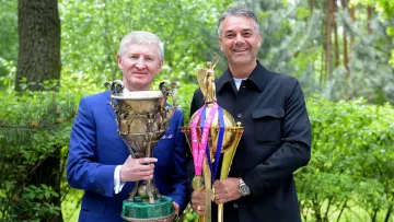 «Главные победы Шахтера впереди»: Ахметов с двумя кубками в руках сделал амбициозное заявление