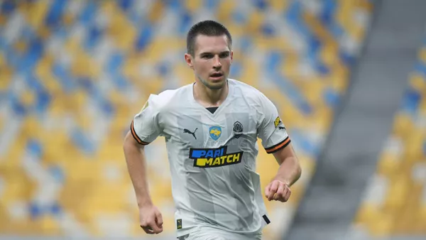«Михайличенко интересуются зарубежные клубы»: агент назвал украинские команды, куда точно не пойдет защитник