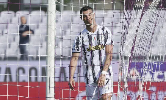 «Заметили, только когда ошибся»: итальянские СМИ раскритиковали Роналду