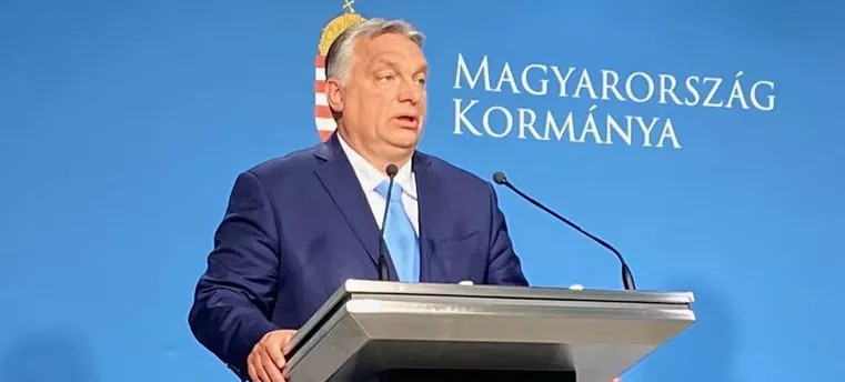 Премьер Венгрии о преклонении колена перед матчами: «Этому нет места на стадионах»