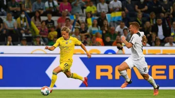 «Не надо хвалить»: Петраков неоднозначно отреагировал на дебютный гол Мудрика за сборную Украины