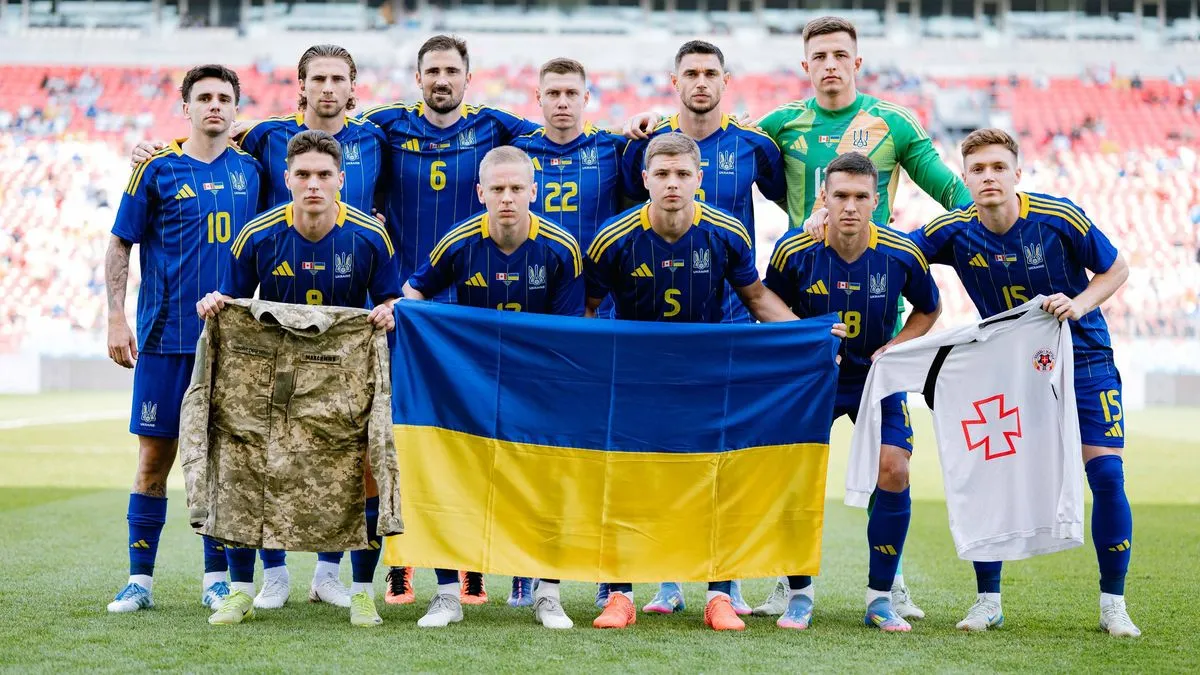 Канада – Украина: капитан сине-желтых с символом несокрушимости на руке и футболка пропавшего футболиста