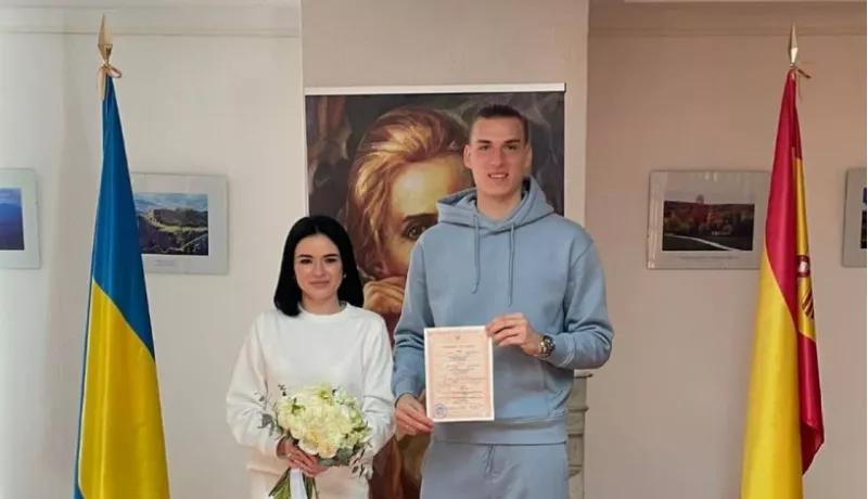 Украинский вратарь Реала сыграл свадьбу в Мадриде (Фото)