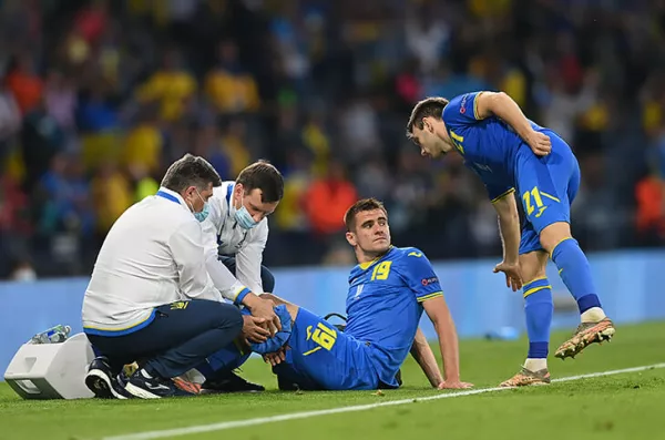 Капитан сборной Украины отреагировал на травму Беседина (Фото)