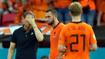 Де Бур: «Цели сборной Нидерландов на Евро-2020 не были достигнуты, потому я ушел»