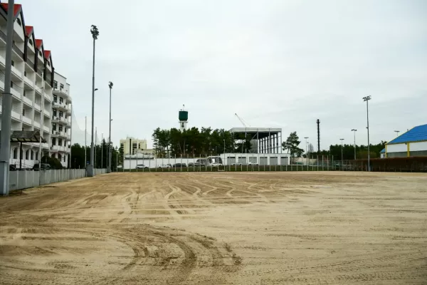 Динамо показало, как проходят работы по модернизации полей (Фото)