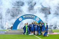 Игроки и тренер Челси облились шампанским в раздевалке, празднуя триумф в Лиге чемпионов (Видео)