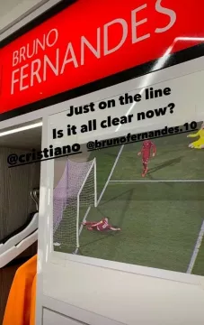 Клубный юмор МЮ: Матич язвительно подшутил над Фернандешем скриншотом с Роналду