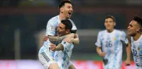 Гол и два ассиста Месси вывели Аргентину в 1/2 финала Копы, Оспина вытащил Колумбию по пенальти против Уругвая (Видео)