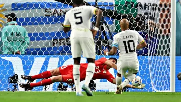 Гана не смогла взять реванш у Уругвая: обе команды вылетели с Мундиаля из-за сенсационной победы корейцев