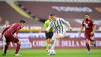 Дубль Санабрии и гол Роналду с помощью VAR: Ювентус и Торино разыграли ничью в дерби