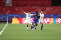 Роскошный гол через себя не помог: Порту обыграл Челси 1:0, но не прошел в полуфинал ЛЧ (видео)