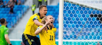 Гол с пенальти против Словакии в матче Евро-2020 вывел Швецию на первое место группы E (Видео) 