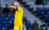 Защитник Швеции Даниэльссон извинился перед Бесединым за нанесенную травму