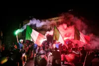 Трое погибших, десятки раненых: празднование победы Италии на Евро-2020 закончилось трагедией