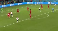 Судья матча Англия – Дания мог остановить игру до пенальти на Стерлинге, известна причина (Видео)