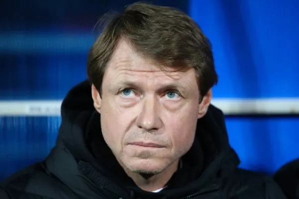 Бывший тренер Карпат близок к подписанию контракта с российским клубом