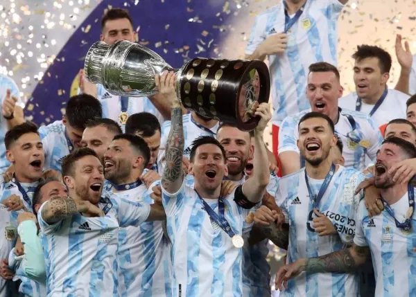 Сборная Аргентины одолела Бразилию и выиграла Кубок Америки впервые за 28 лет (Видео)