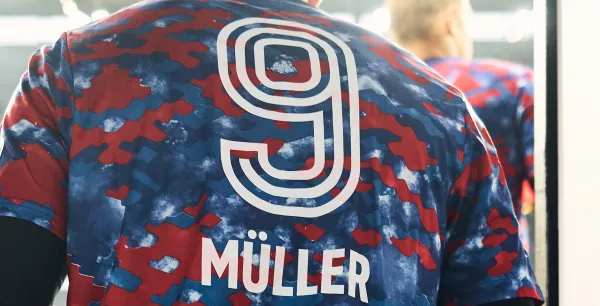 Бавария вышла на разминку перед Суперкубком Германии в футболках в память о Мюллере