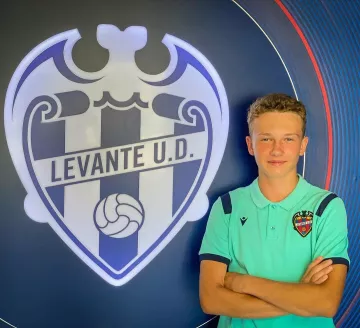 14-летний украинский футболист присоединился к клубу испанской Ла Лиги