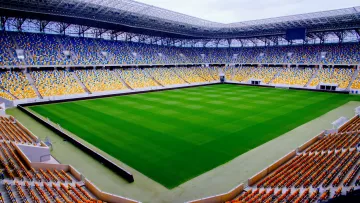 Днепр-1 в новом сезоне УПЛ будет проводить матчи не только на домашнем стадионе: известна резервная арена