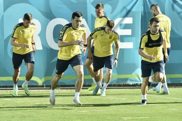 Первый рассвет в Риме: Сборная Украины провела тренировку перед матчем 1/4 финала Евро-2020 (Видео)